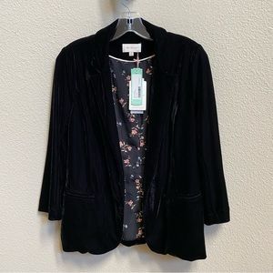 Skies are Blue Velvet Blazer, Black, M